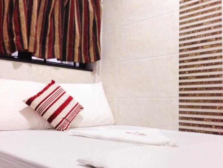 Shanghai Hostel Hk Гонконг Экстерьер фото
